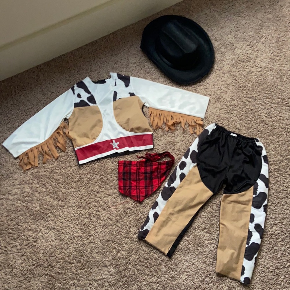 Cowboy costume. 2T-3T